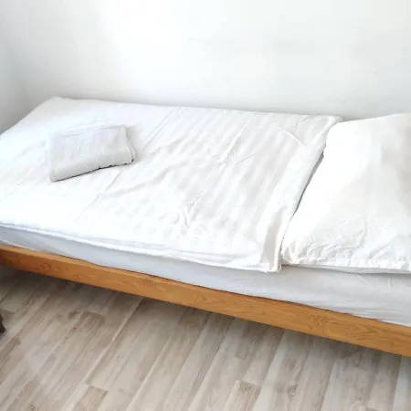 ホームステイ Botanic Garden Private